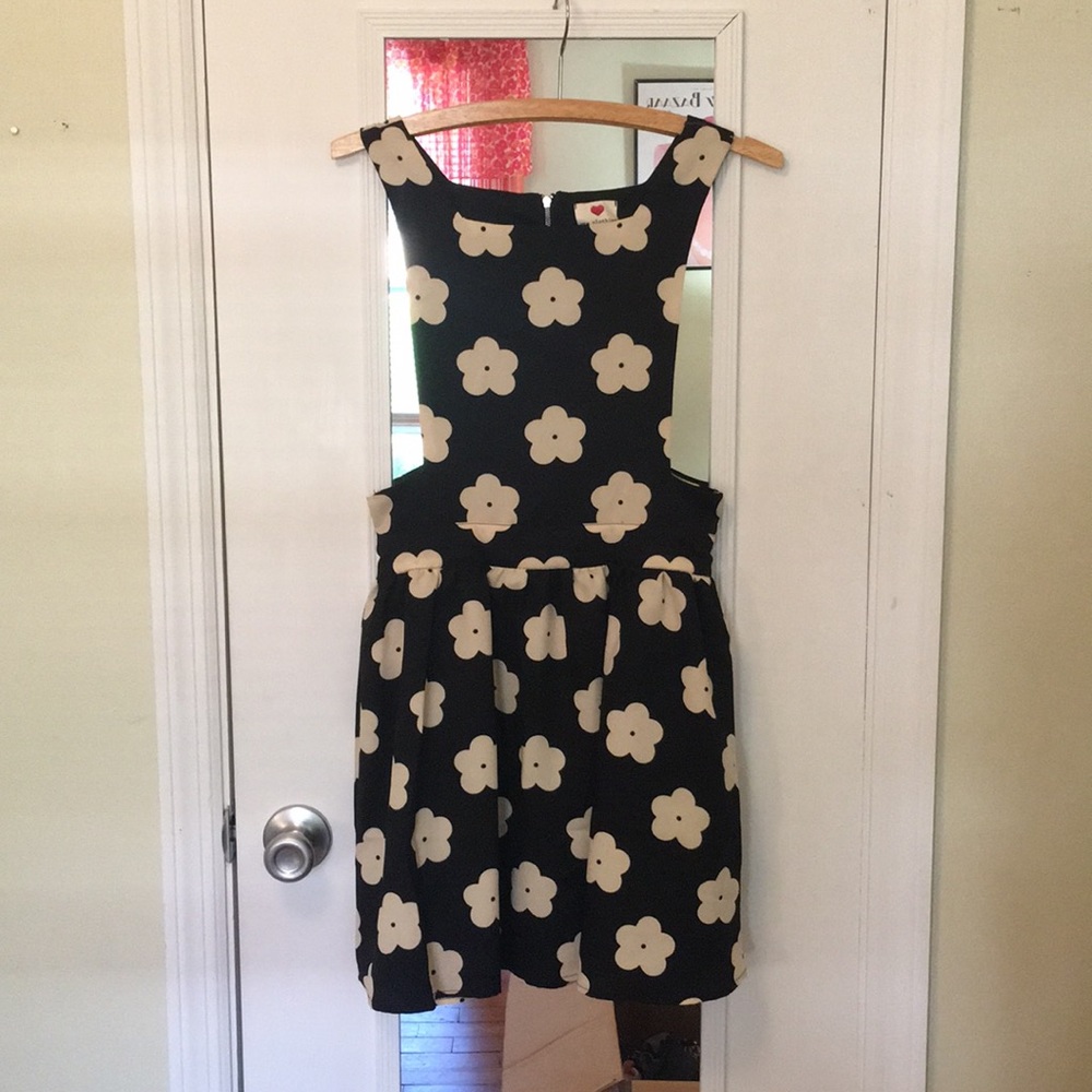 Black and cream floral dress One Clothing
